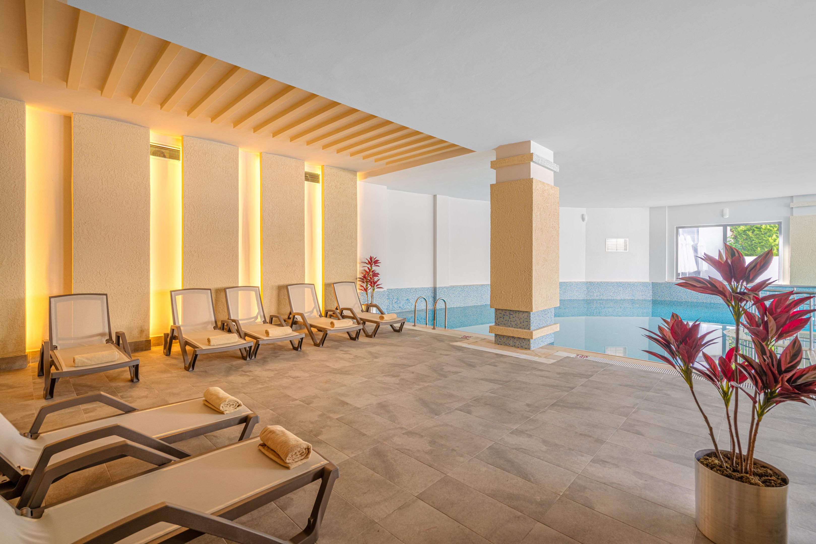 SIDE STORY RESORT AND SPA HOTEL