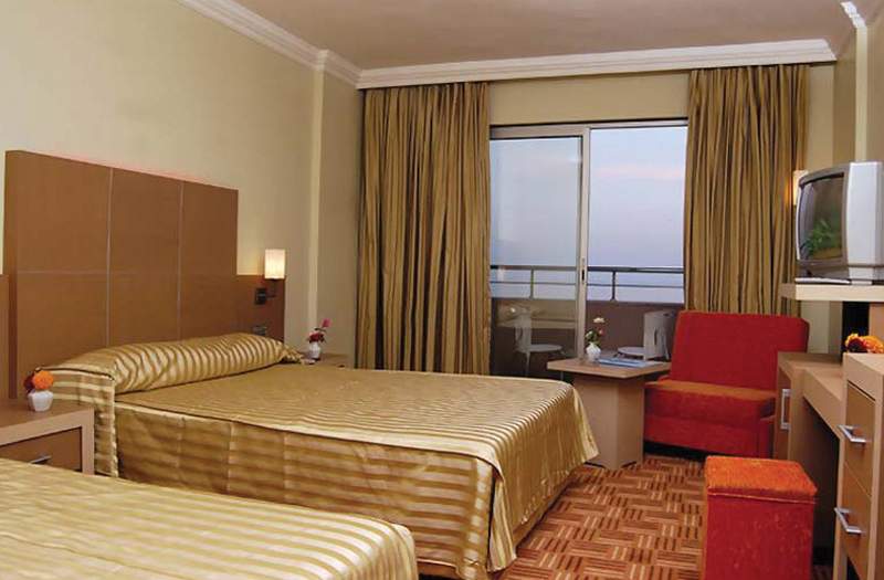 HOLIDAY GARDEN RESORT
