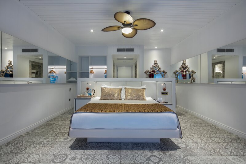 GRANADA LUXURY BELEK