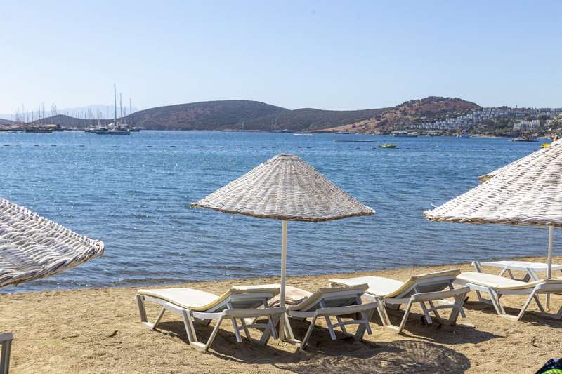 SMART STAY BEACH HOTEL