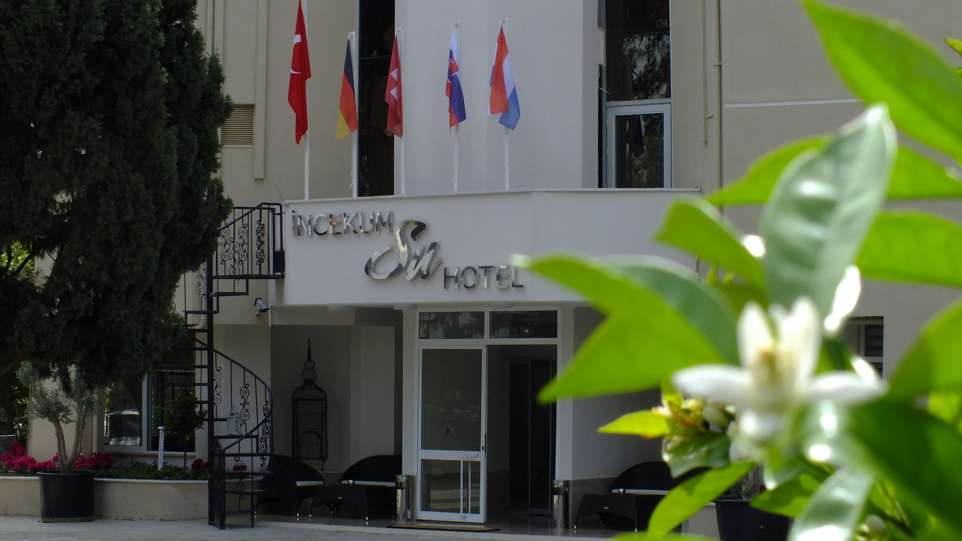 INCEKUM SU HOTEL