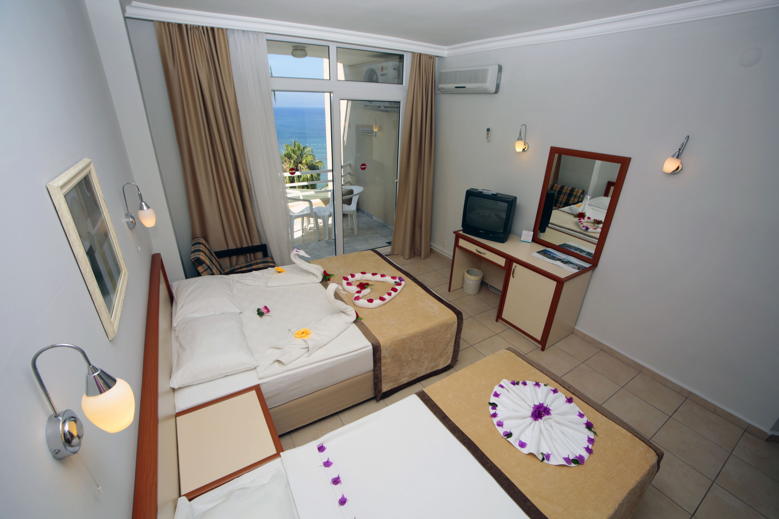 INCEKUM SU HOTEL