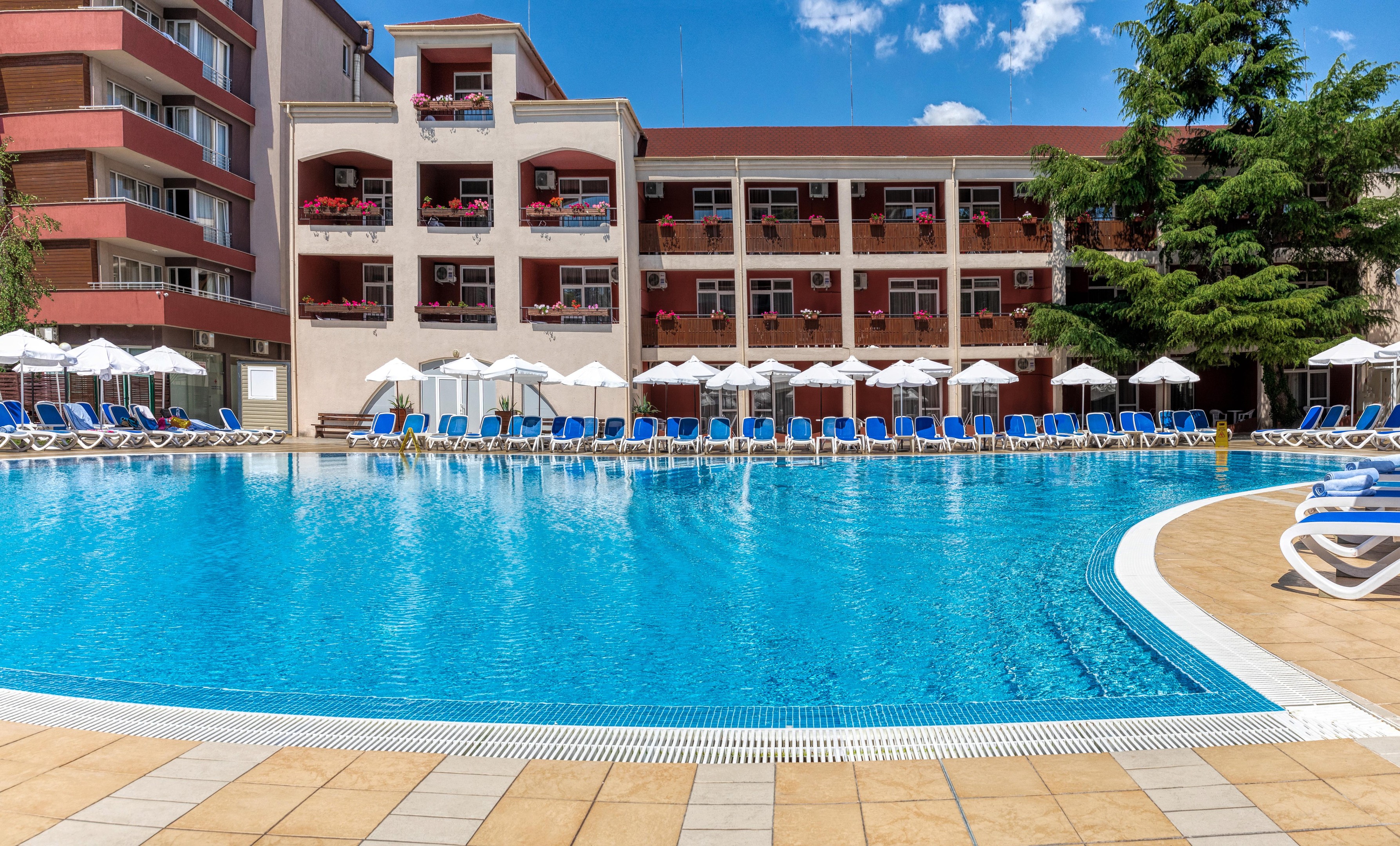 ASTERIA FAMILY SUNNY BEACH