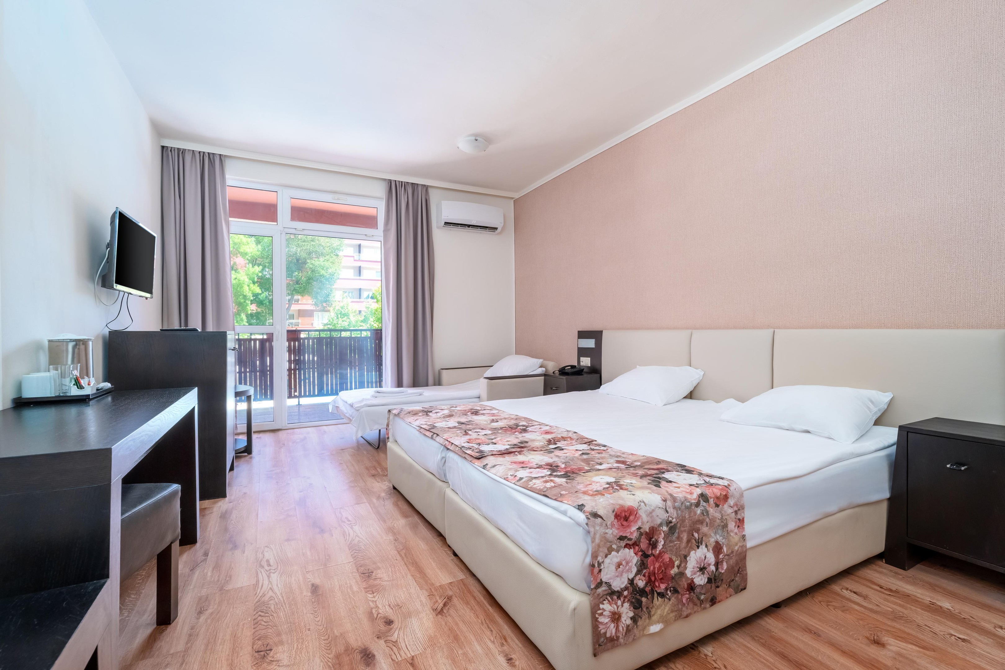 ASTERIA FAMILY SUNNY BEACH
