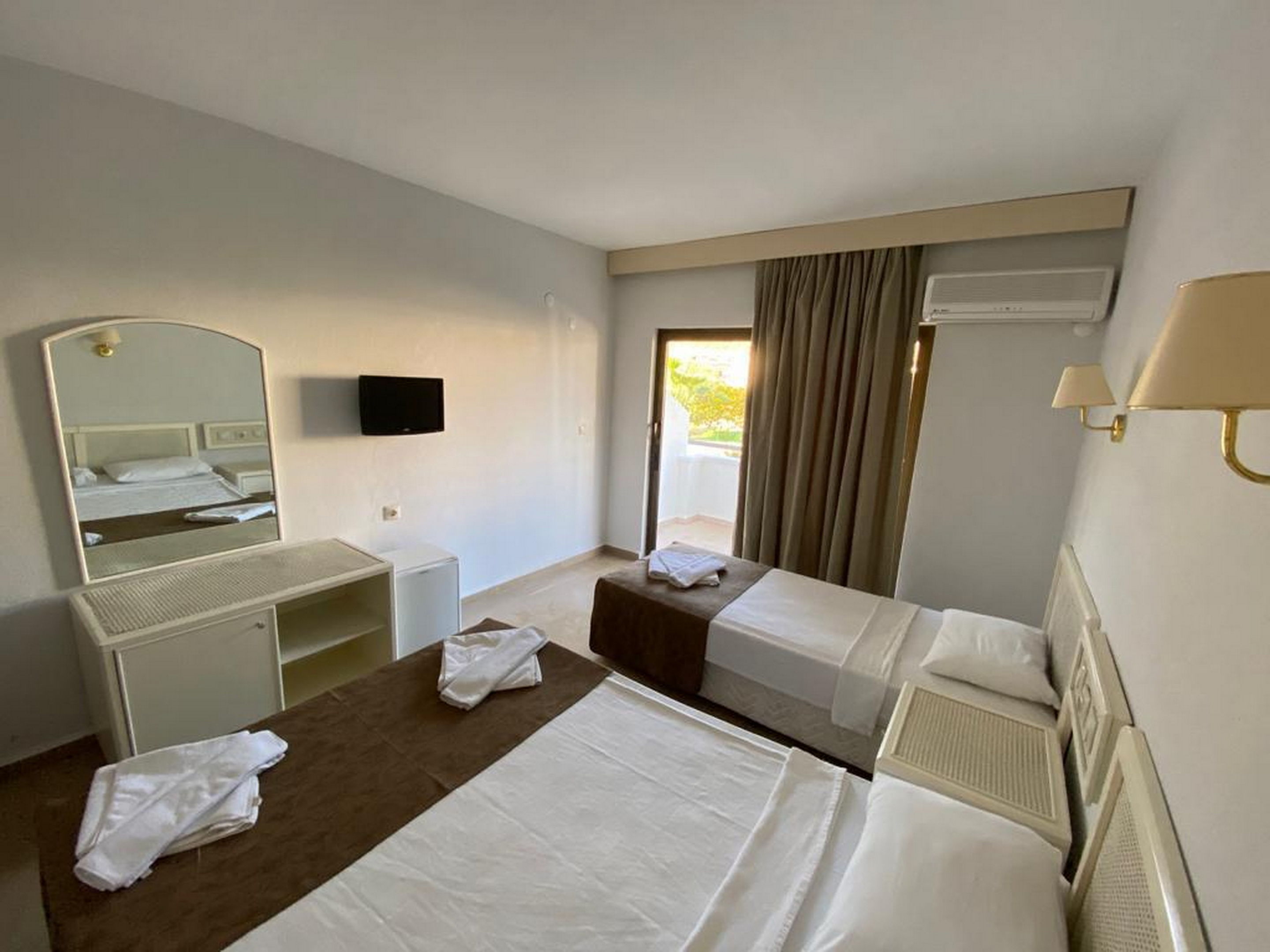 MUNAMAR PARK HOTEL