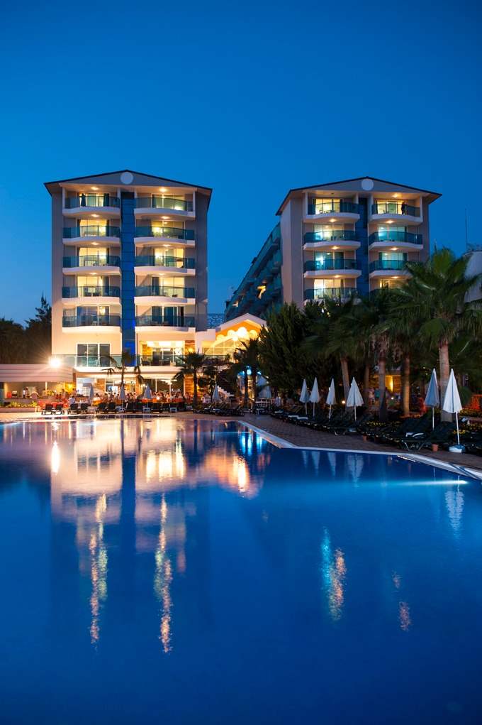 CONCORDIA CELES HOTEL