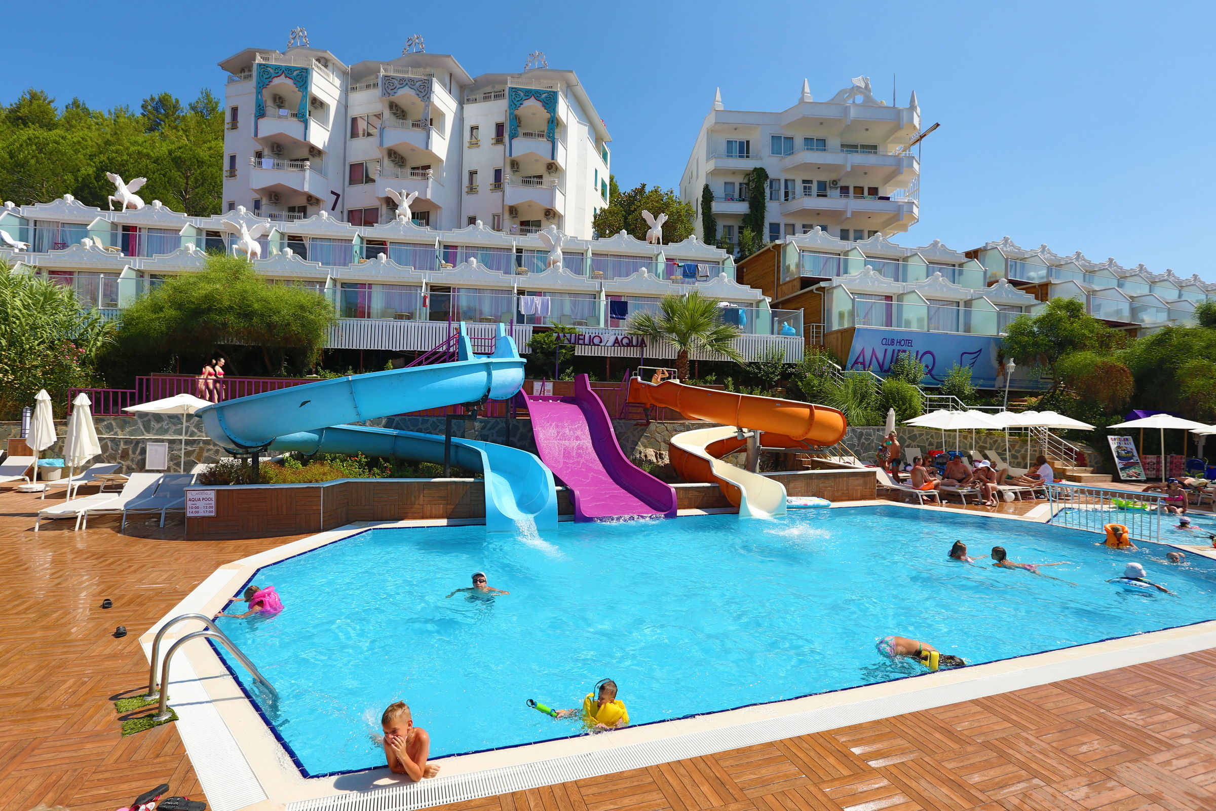 CLUB HOTEL ANJELIQ