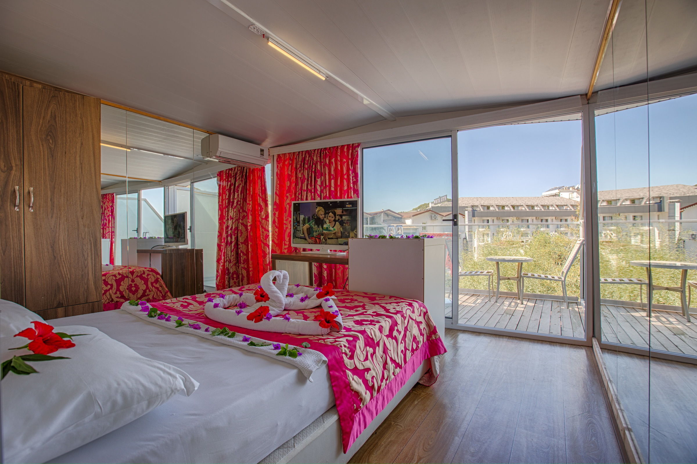 CLUB HOTEL ANJELIQ