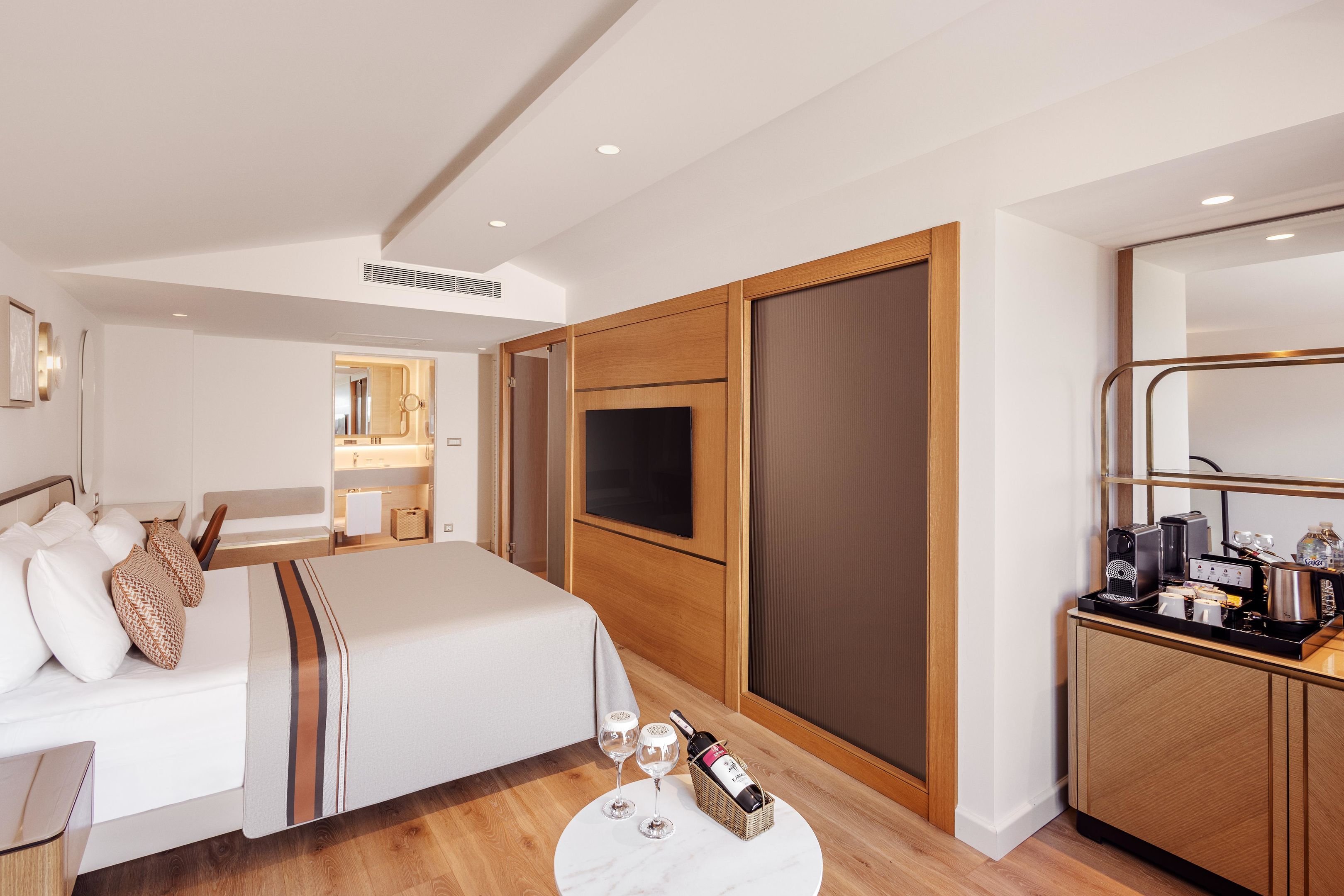 AKKA HOTELS ANTEDON