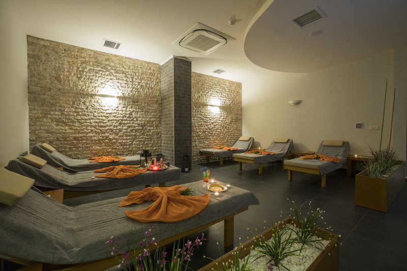 XORIA DELUXE HOTEL