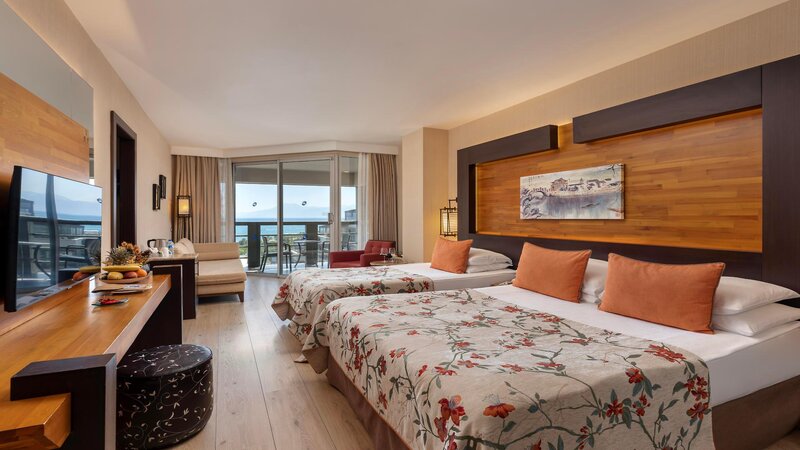 LIMAK LARA DELUXE RESORT