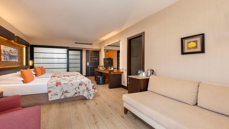LIMAK LARA DELUXE RESORT