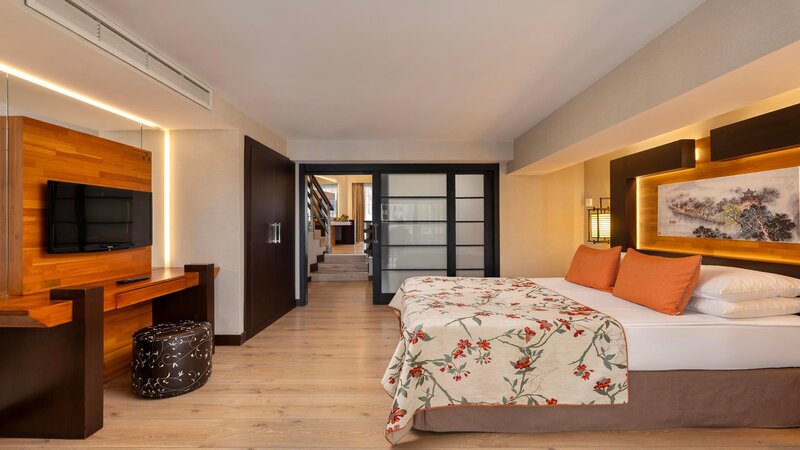 LIMAK LARA DELUXE RESORT