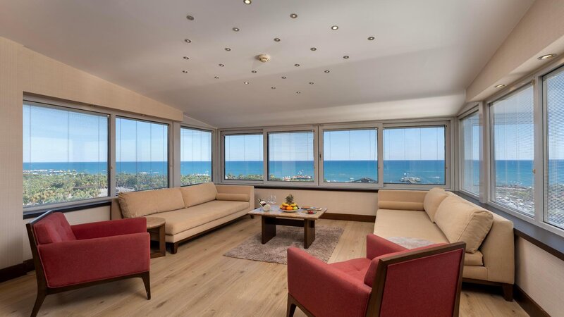 LIMAK LARA DELUXE RESORT