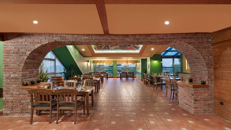 LIMAK LARA DELUXE RESORT