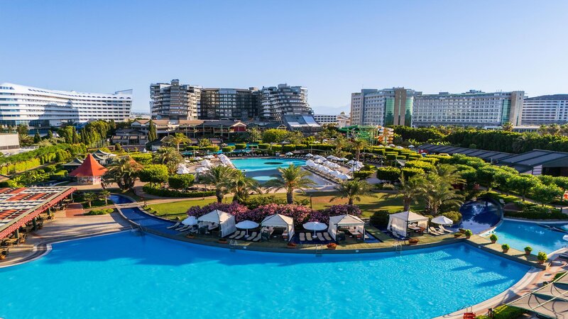 LIMAK LARA DELUXE RESORT