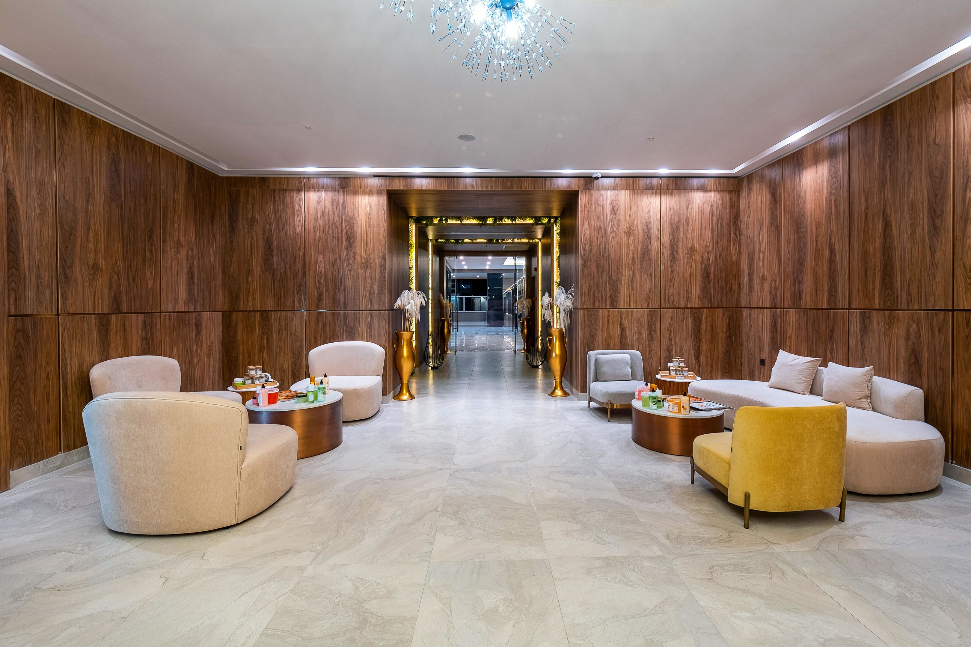 LAGO HOTEL