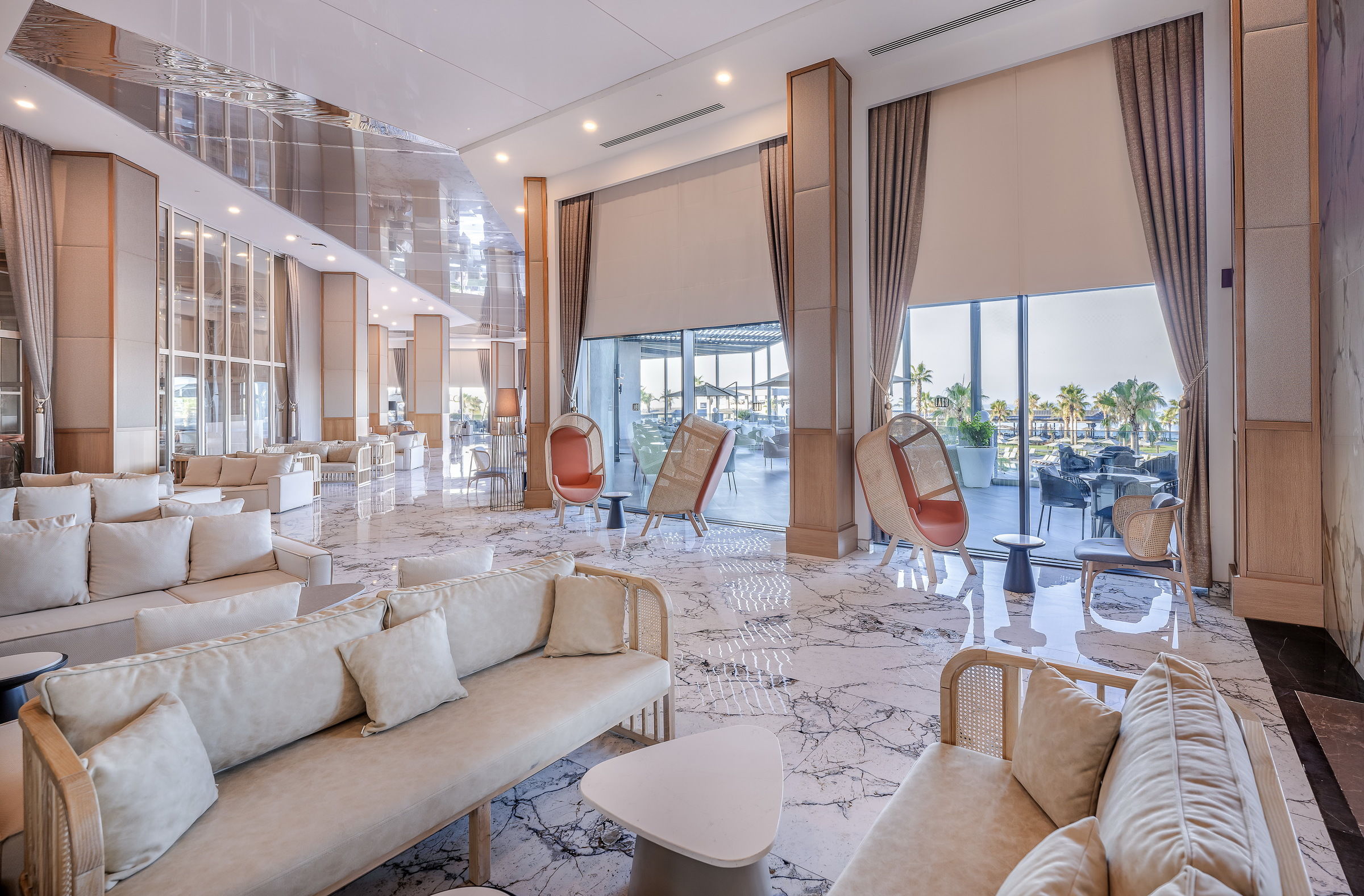 LAGO HOTEL
