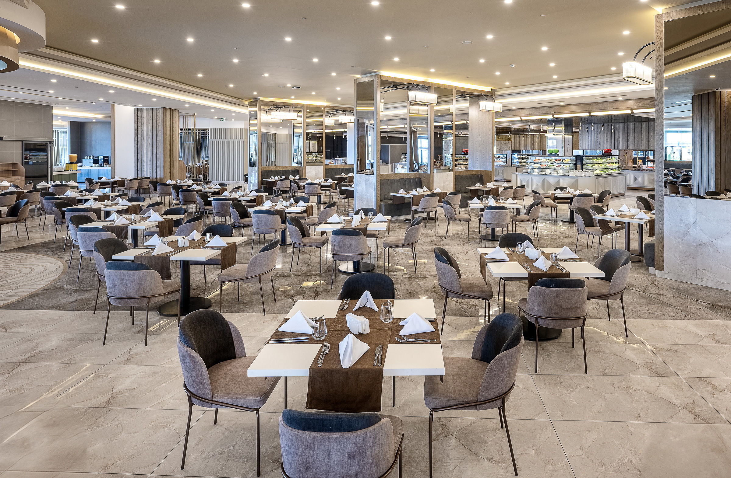 LAGO HOTEL