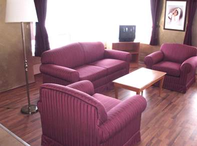 THE CORNER PARK HOTEL