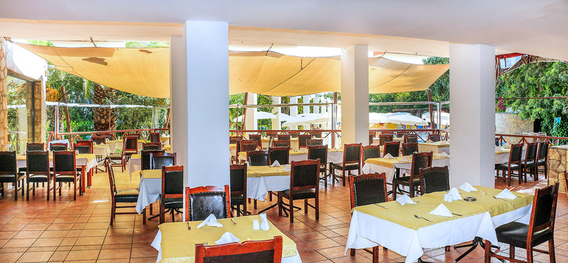 CLUB AQUA PLAZA