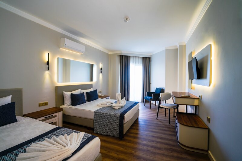 Q ELLA BEACH HOTEL