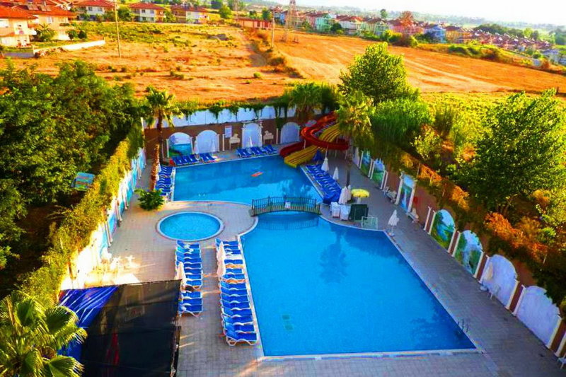 Q ELLA BEACH HOTEL