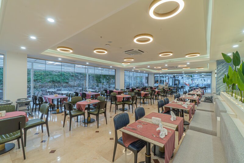 Q ELLA BEACH HOTEL