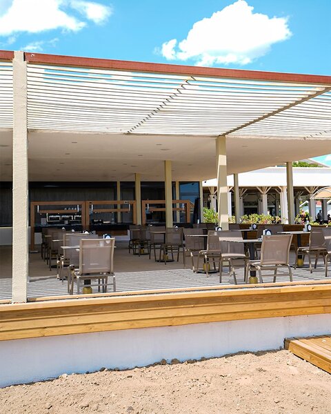Q ELLA BEACH HOTEL
