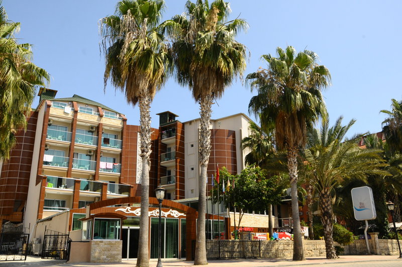 CLUB MONTE CARLO