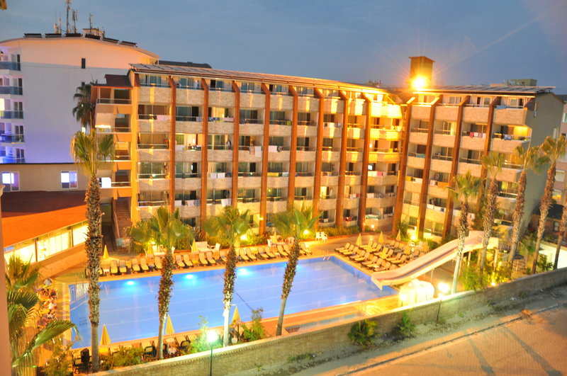 CLUB MONTE CARLO