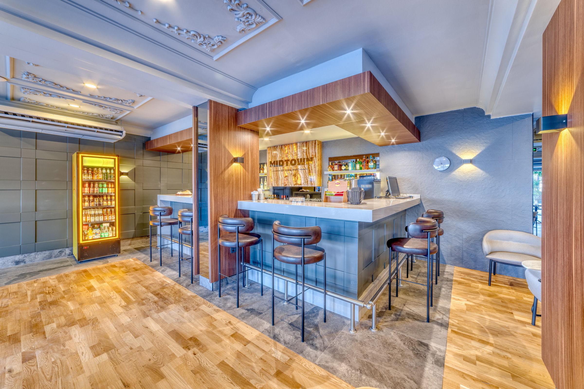 NUMA PORT HOTEL