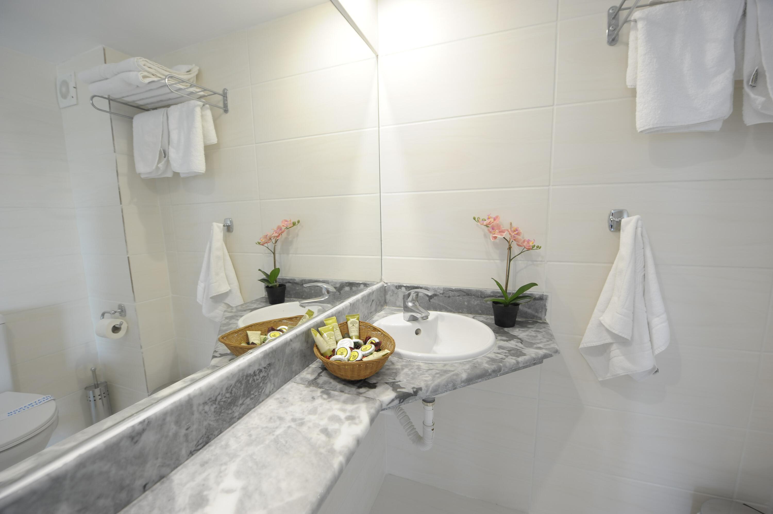 AMARYNTHOS RESORT