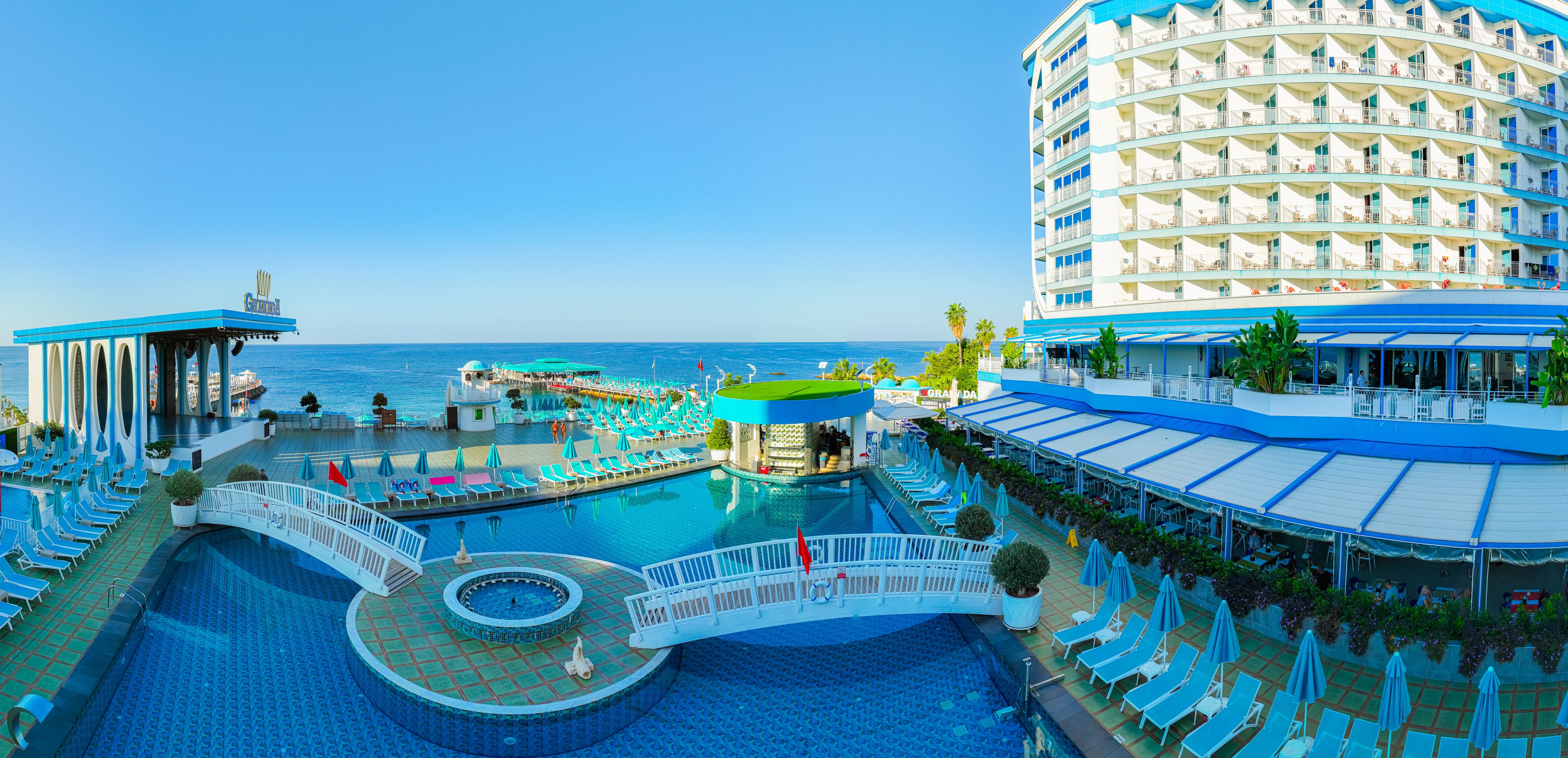 GRANADA LUXURY BEACH