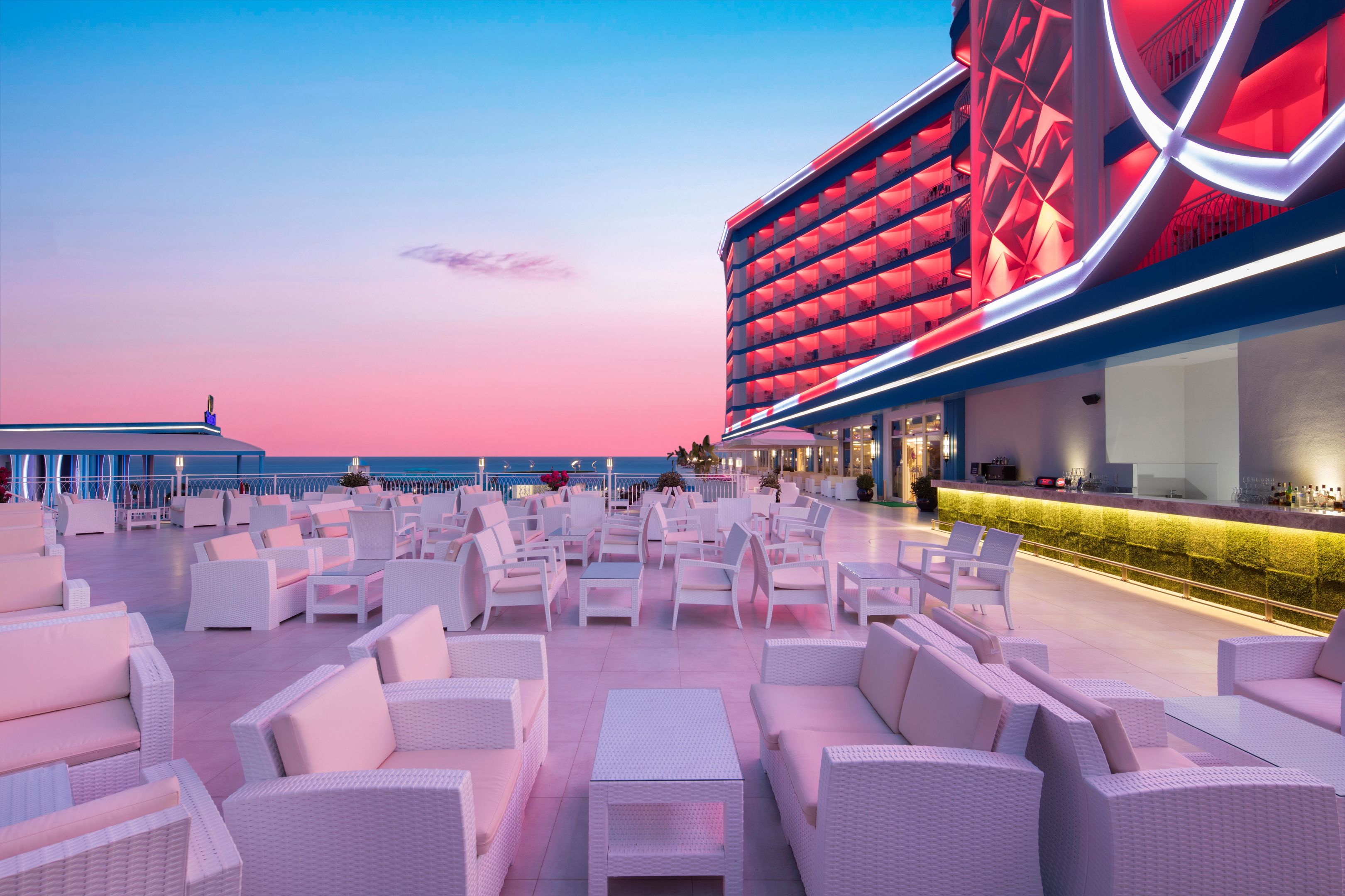 GRANADA LUXURY BEACH