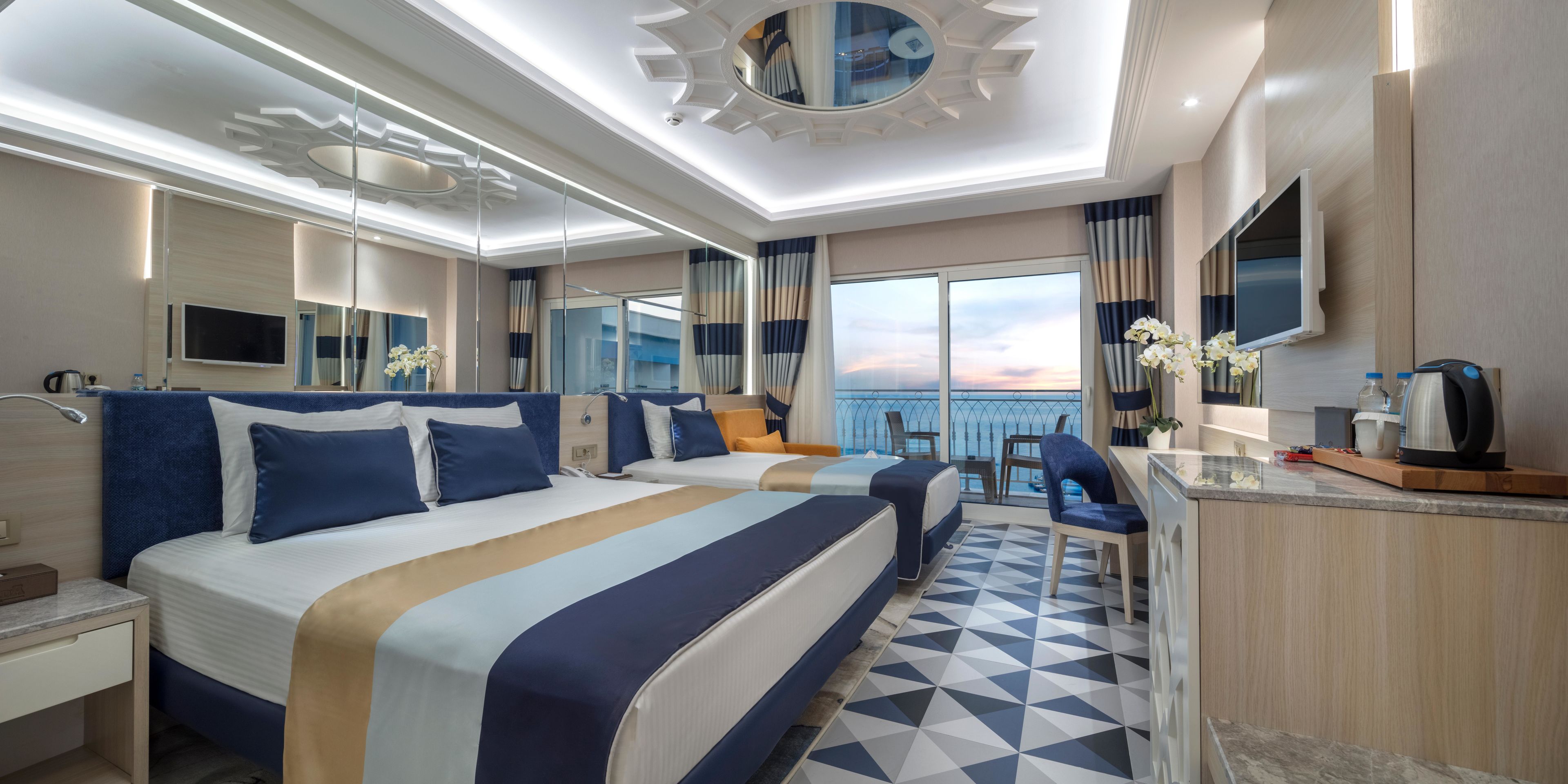 GRANADA LUXURY BEACH