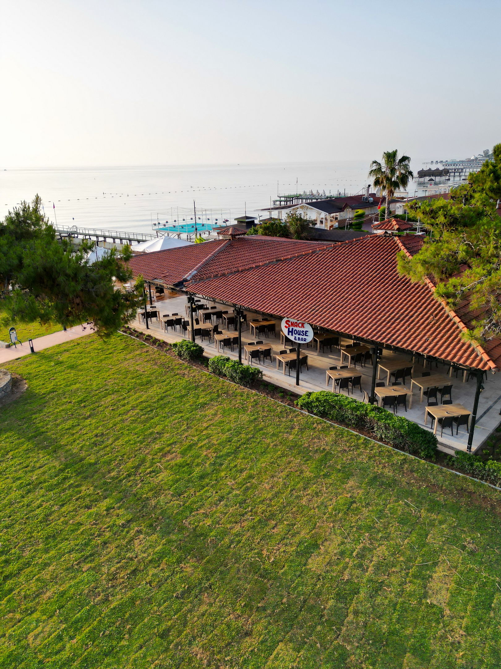 TRANSATLANTIK BEACH HOTEL