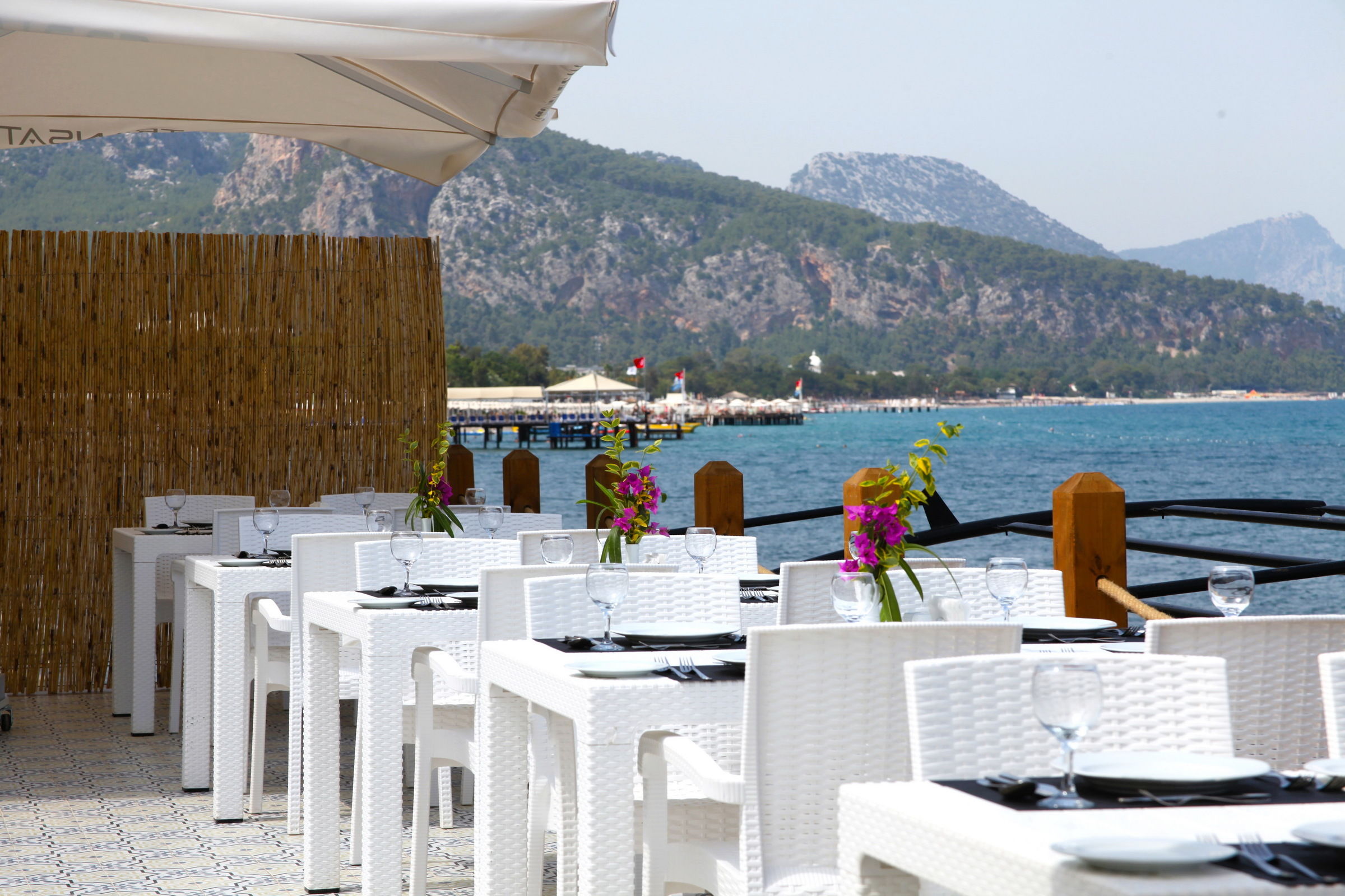 TRANSATLANTIK BEACH HOTEL