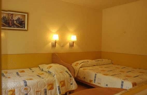 COM HOTEL