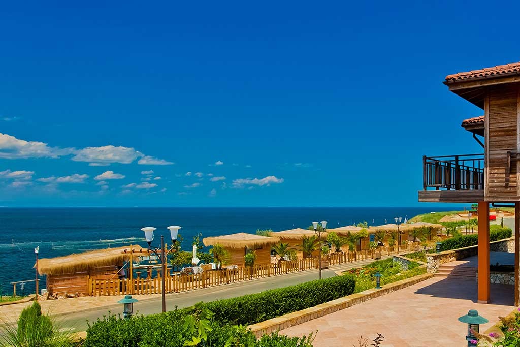 COMPLEX SOZOPOLIS