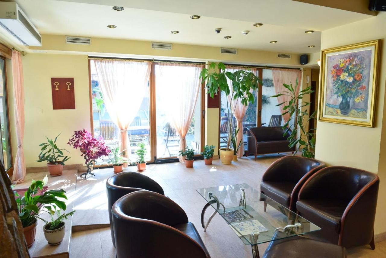 MARTIN CLUB HOTEL