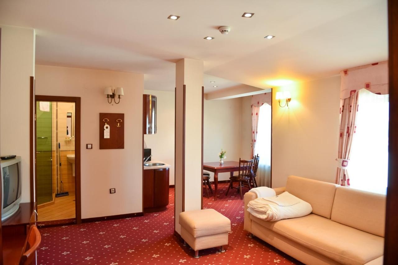 MARTIN CLUB HOTEL