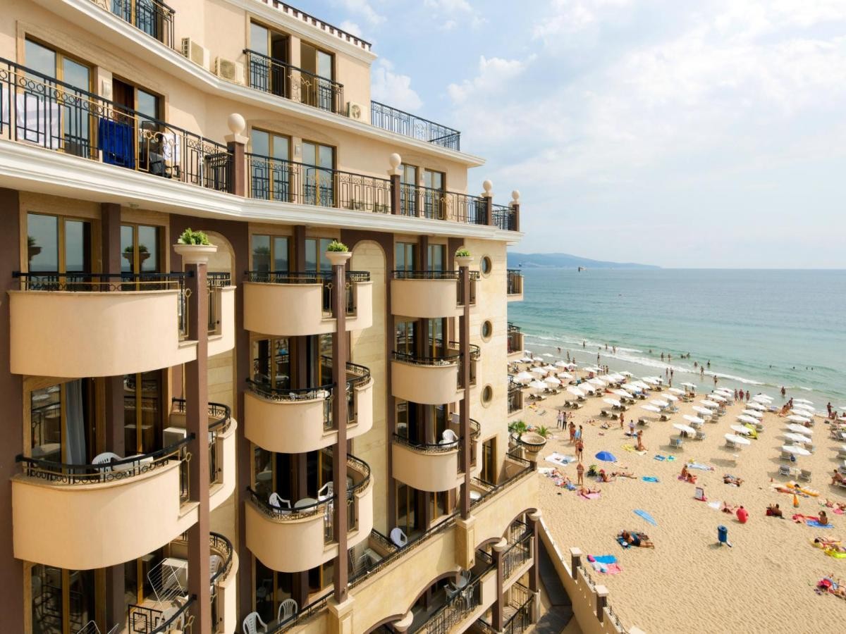 RUMBA BEACH GOLDEN INA HOTEL