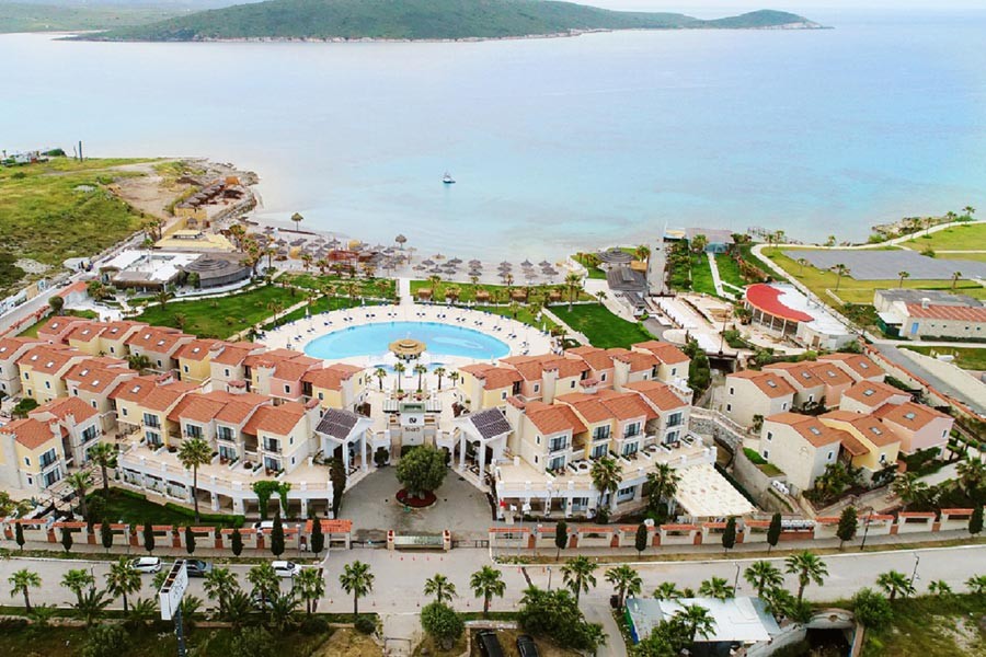 COCOS THE CLUB SOLTO