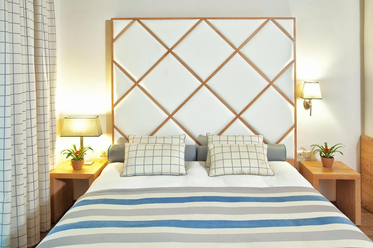OLYMPUS THEA BOUTIQUE HOTEL
