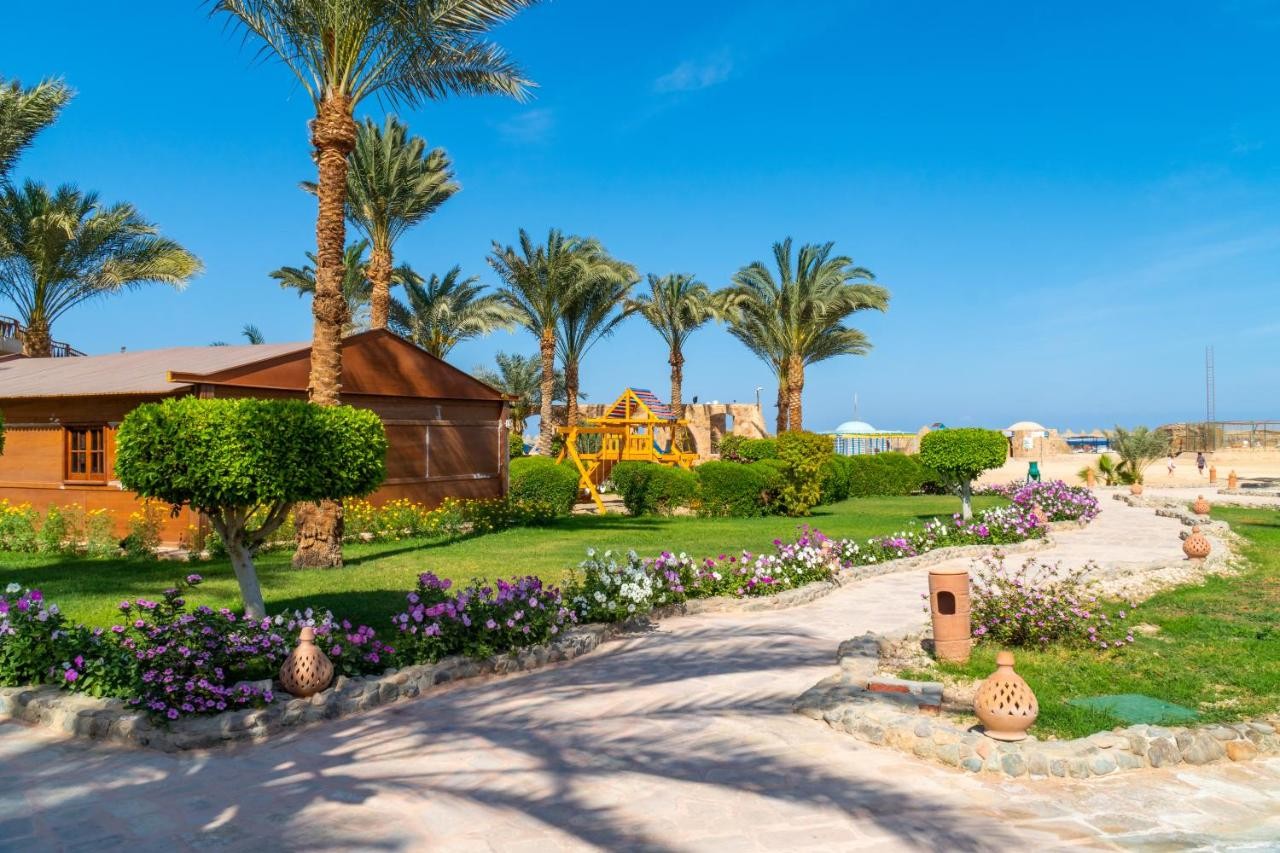 UTOPIA BEACH CLUB