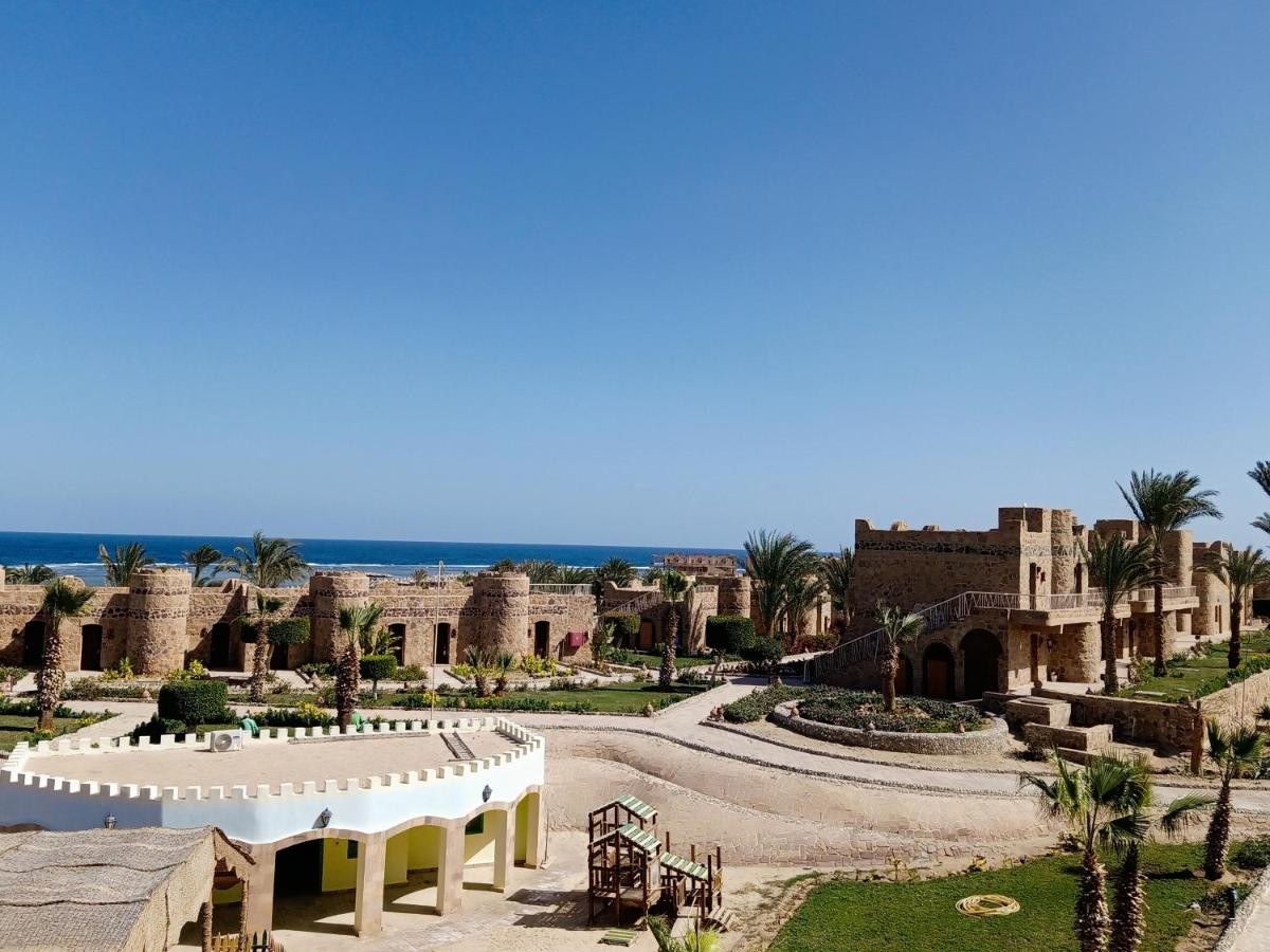 UTOPIA BEACH CLUB
