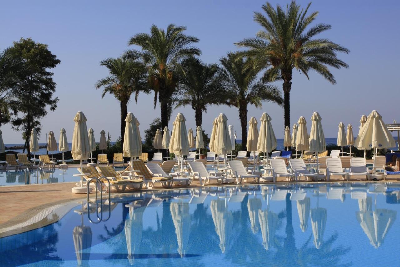 AQI HOTELS PEGASOS CLUB