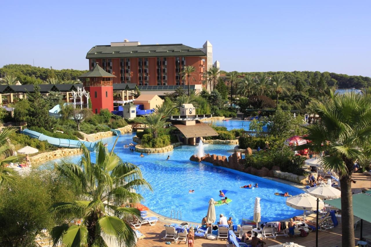 AQI HOTELS PEGASOS RESORT