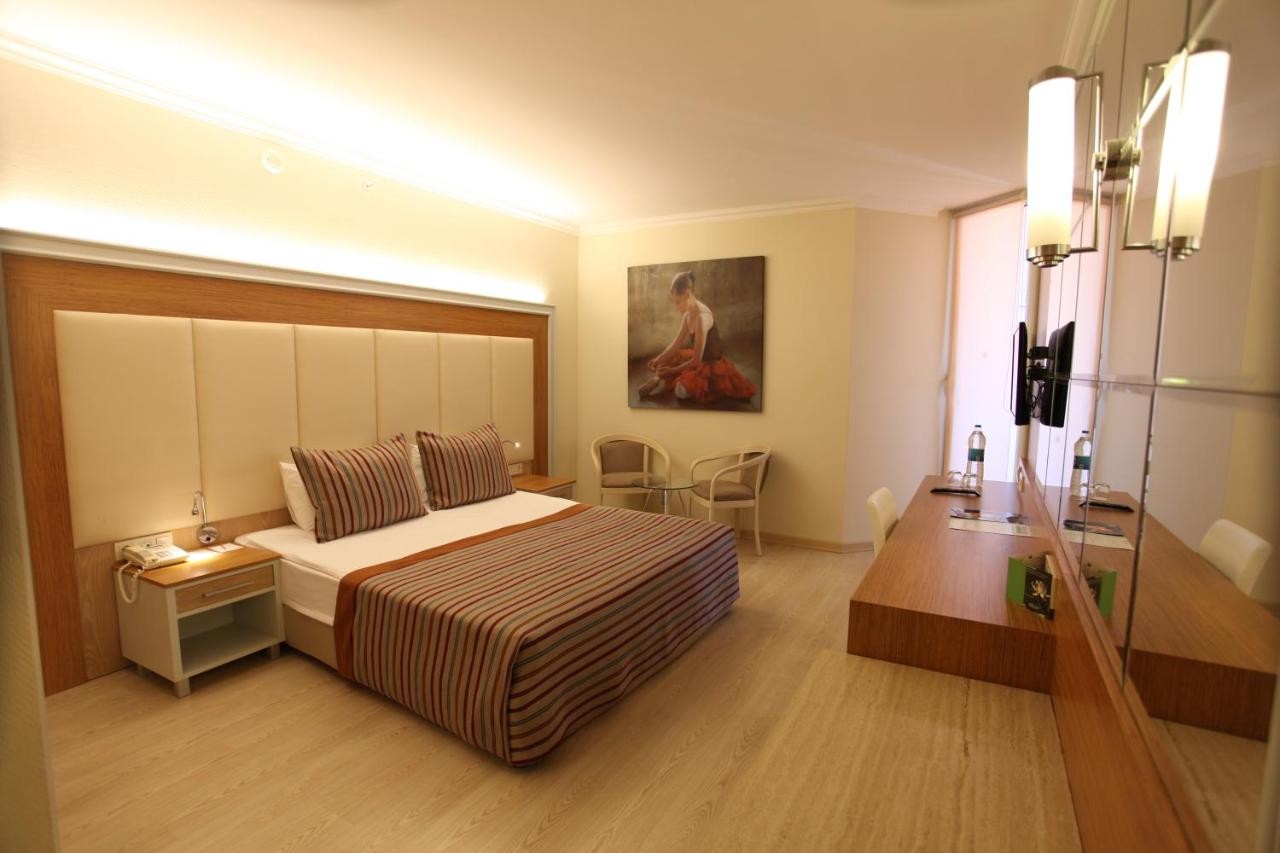 AQI HOTELS PEGASOS RESORT